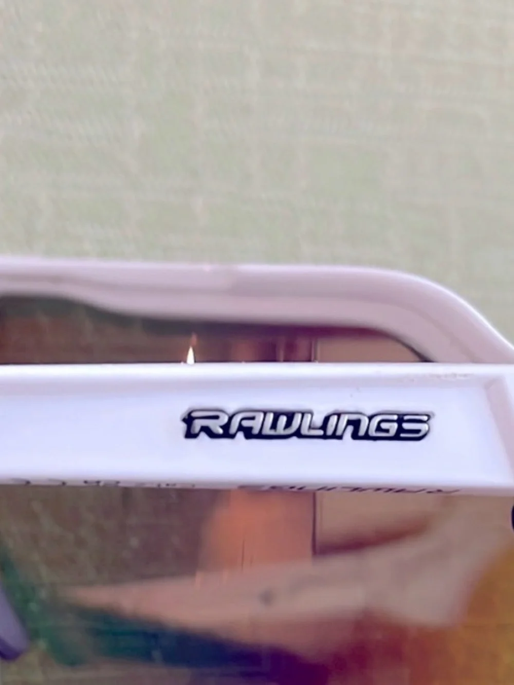 Rawlings RY134 Youth Boys Girls Sports White Shield Sunglasses & Zip Case